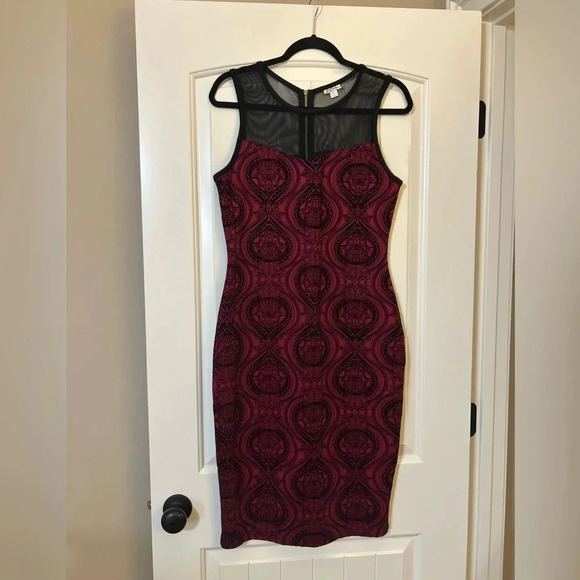 Olivia Matthew’s Dress #Mobwife - Picture 1 of 5